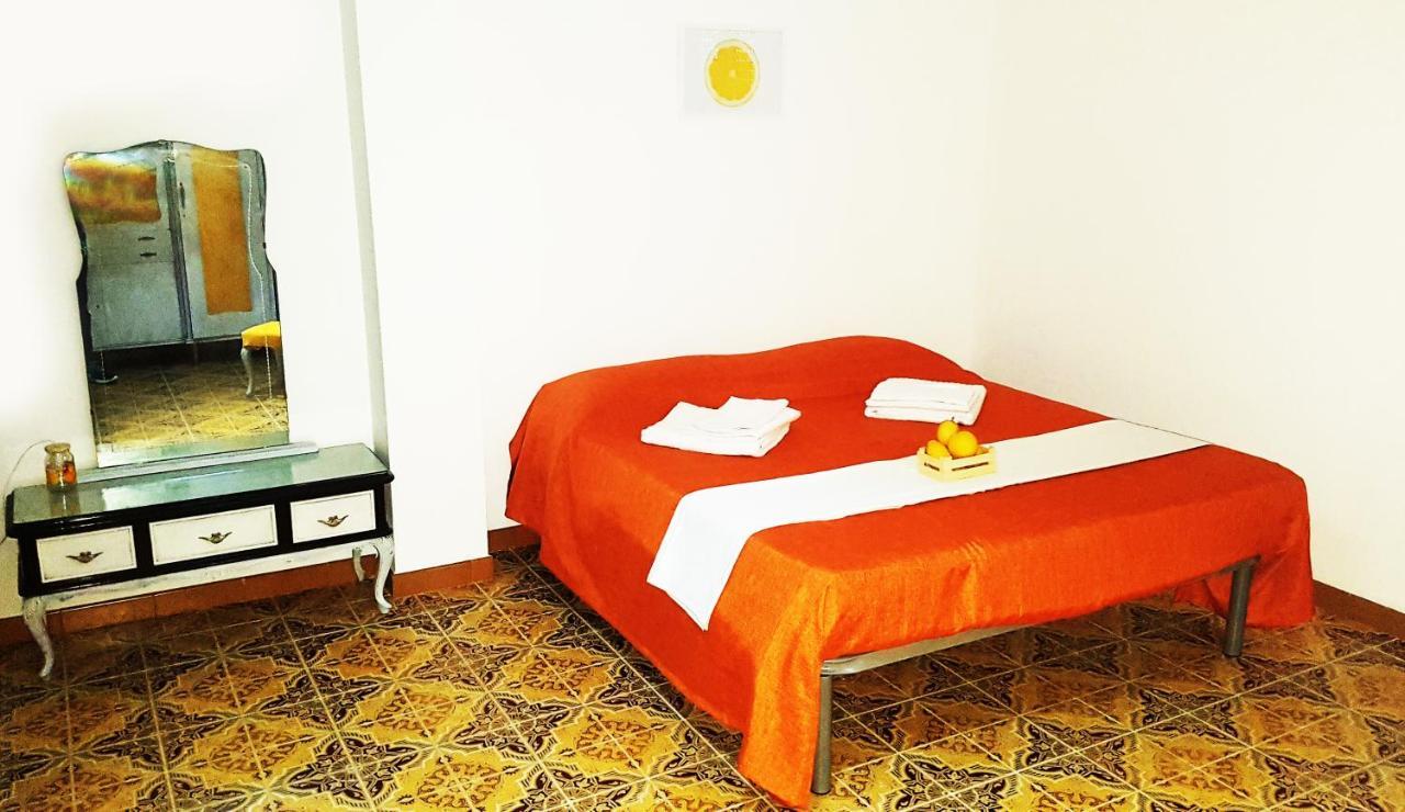 Bed and Breakfast Casa Gentile Caruso Torrenova  Экстерьер фото
